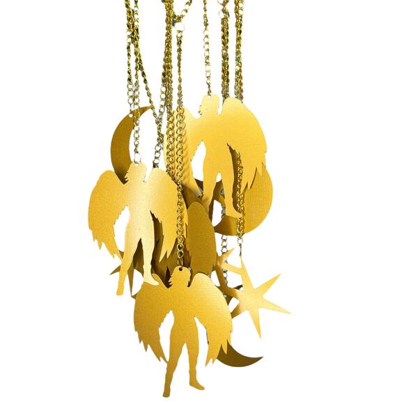 Bookish Box The Serpent and the Wings of Night Garland - December 2024 - Picture 1 of 11